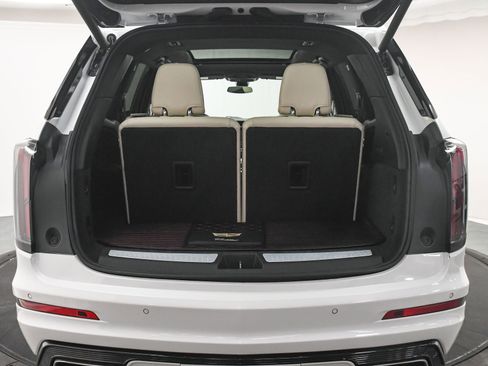 Used 2021 Cadillac XT6 Sport image 8