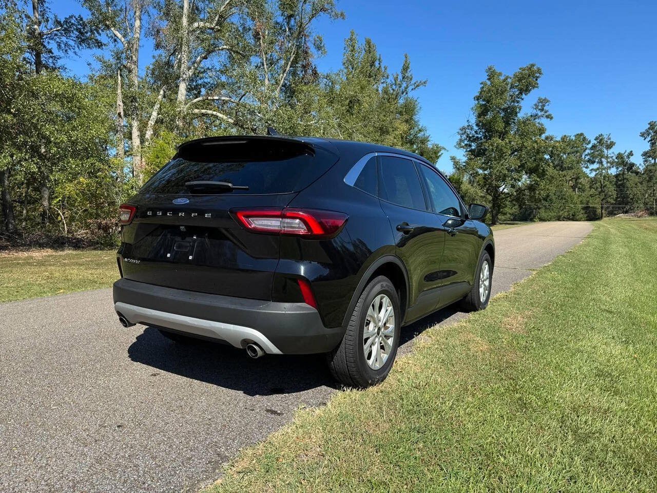 Used 2024 Ford Escape Active FWD image 7