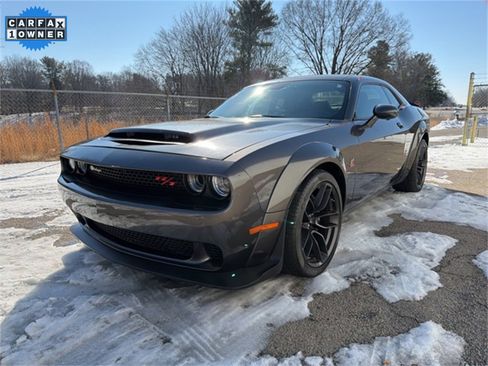 Used 2021 Dodge Challenger R/T Scat Pack image 6