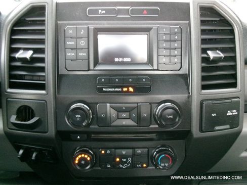 Used 2017 Ford F250 XL w/ Power Equipment Group AWD/4WD image 12