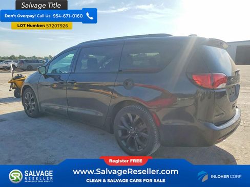 Used 2020 Chrysler Pacifica Touring-L Plus w/ S Appearance Package FWD image 3