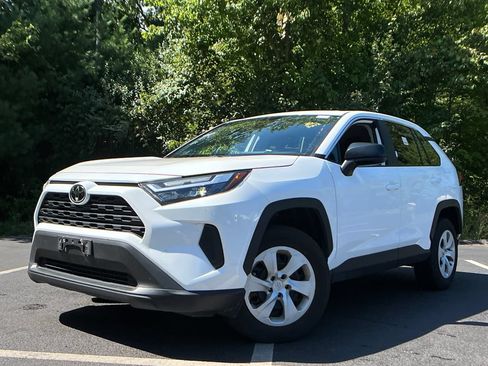 Used 2025 Toyota RAV4 LE AWD/4WD image 27