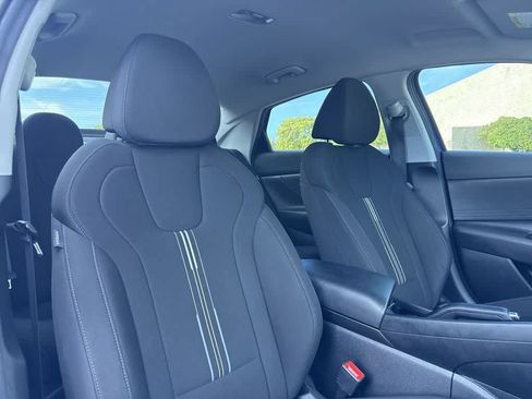 Used 2024 Hyundai Elantra SEL FWD image 27