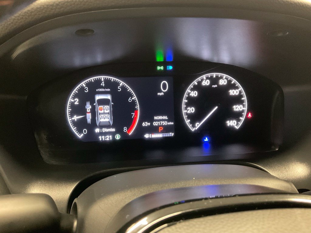Used 2025 Honda HR-V Sport image 2