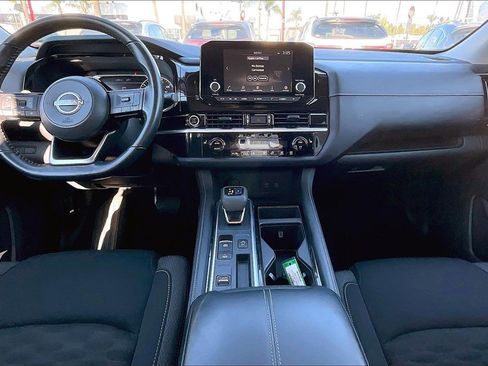 Used 2022 Nissan Pathfinder SV w/ Cargo Package image 11