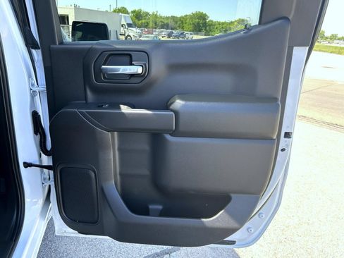 Certified 2024 Chevrolet Silverado 1500 Custom AWD/4WD image 19