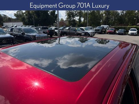 Used 2017 Ford F150 Platinum w/ Equipment Group 701A Luxury AWD/4WD image 8