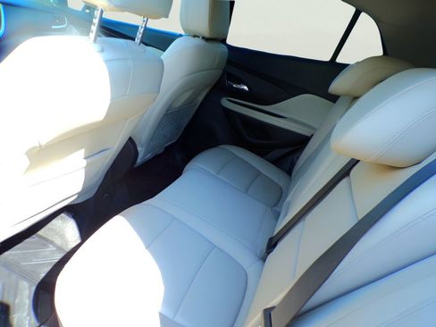 Used 2019 Buick Encore Essence w/ Experience Buick Package AWD/4WD image 19