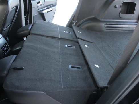 Used 2013 Ford Edge SEL image 37