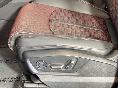 New 2026 Audi RS Q8 performance image 16