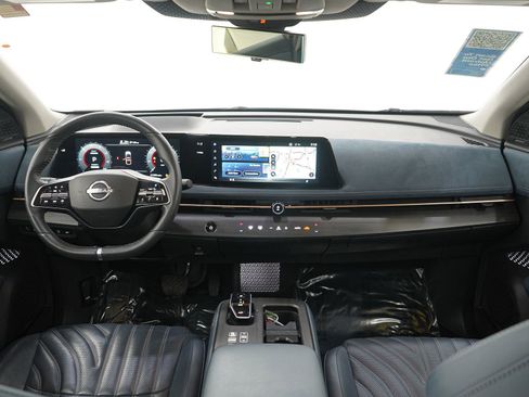 Used 2023 Nissan Ariya image 15