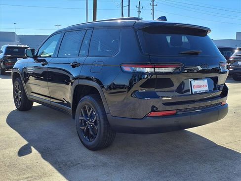 New 2025 Jeep Grand Cherokee L Altitude RWD image 2