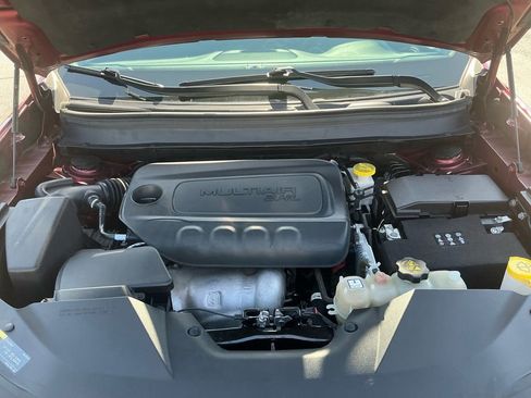 Used 2020 Jeep Cherokee Latitude FWD image 25