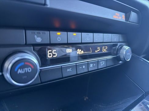 Used 2022 MAZDA CX-9 Touring image 18