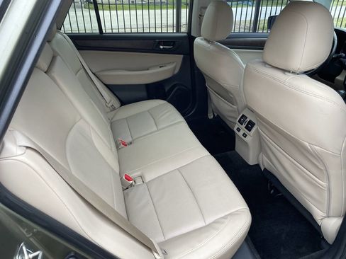 Used 2015 Subaru Outback 2.5i Limited image 16