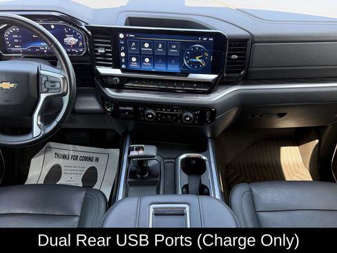 Used 2022 Chevrolet Silverado 1500 LTZ w/ LTZ Convenience Package II AWD/4WD image 15
