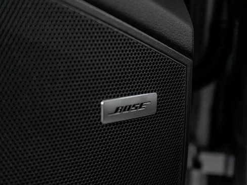 Certified 2025 Porsche Cayenne image 25