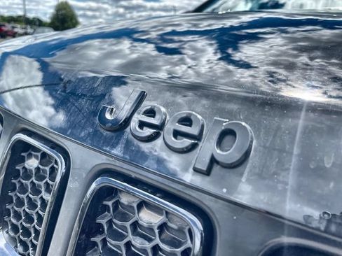 Used 2020 Jeep Compass Latitude AWD/4WD image 31