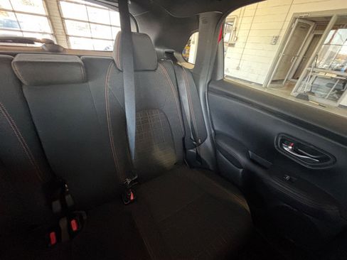 Used 2025 Honda HR-V Sport image 36