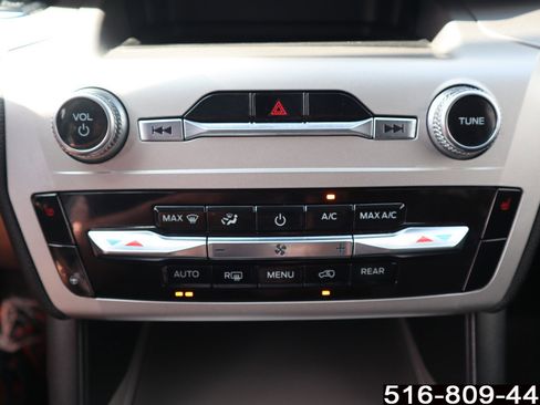 Used 2022 Ford Explorer XLT w/ Equipment Group 202A image 23