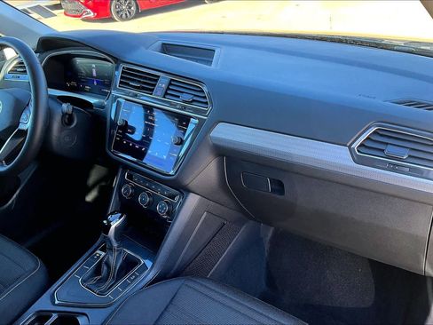 Used 2024 Volkswagen Tiguan S image 15