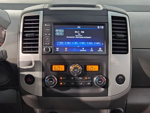 Used 2021 Nissan Frontier SV AWD/4WD image 16