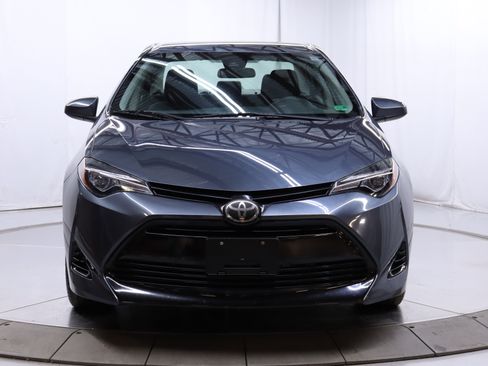 Used 2019 Toyota Corolla LE image 3