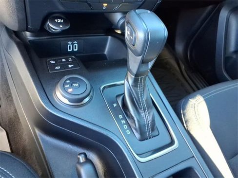 Used 2022 Ford Ranger XLT w/ FX4 Off-Road Package image 13