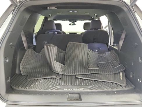 Used 2023 Chevrolet Traverse LT FWD image 37