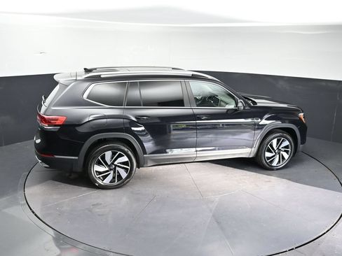 Used 2025 Volkswagen Atlas SEL AWD/4WD image 29