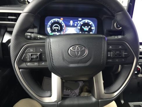 New 2026 Toyota 4Runner Limited AWD/4WD image 26