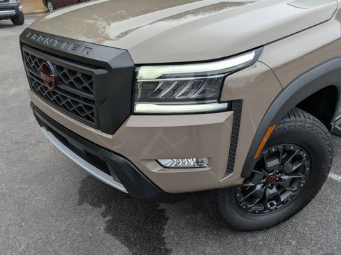 Used 2023 Nissan Frontier PRO-4X w/ Pro-4X Premium Package image 13