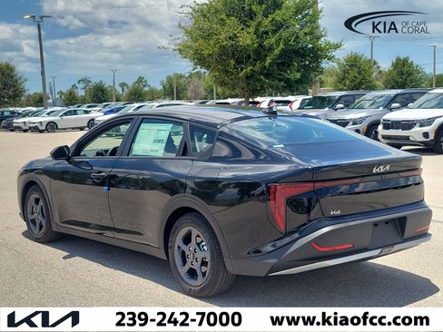 New 2026 Kia K4 FWD image 4