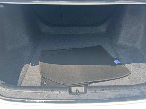 Used 2021 Honda Accord Touring image 17