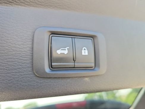 Used 2025 Mitsubishi Outlander SE AWD/4WD image 10