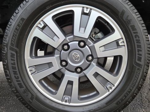 Used 2021 Toyota Tundra 1794 Edition AWD/4WD image 21
