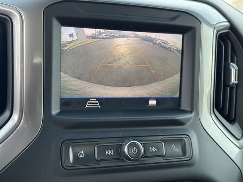 Used 2021 Chevrolet Silverado 1500 Custom image 8