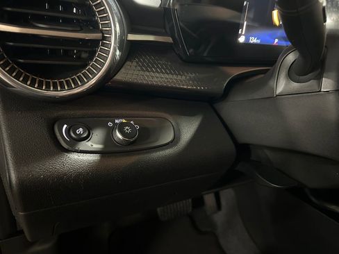 New 2026 Chevrolet Trax ACTIV w/ Sunroof Package image 21