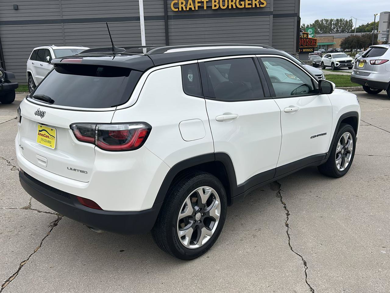 Used 2020 Jeep Compass Limited w/ Premium Lighting Group AWD/4WD image 3