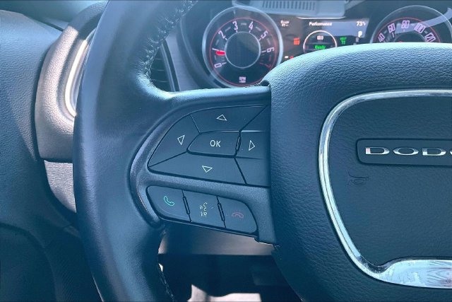 Used 2015 Dodge Challenger SXT RWD image 17