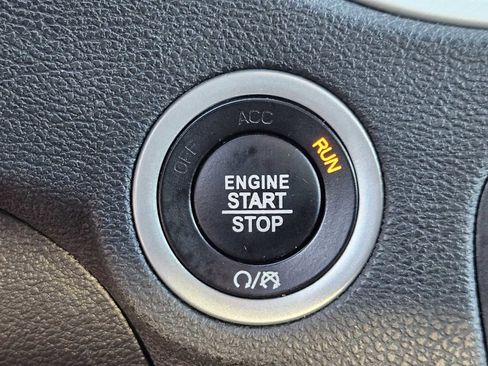 Used 2022 Dodge Charger SXT image 20