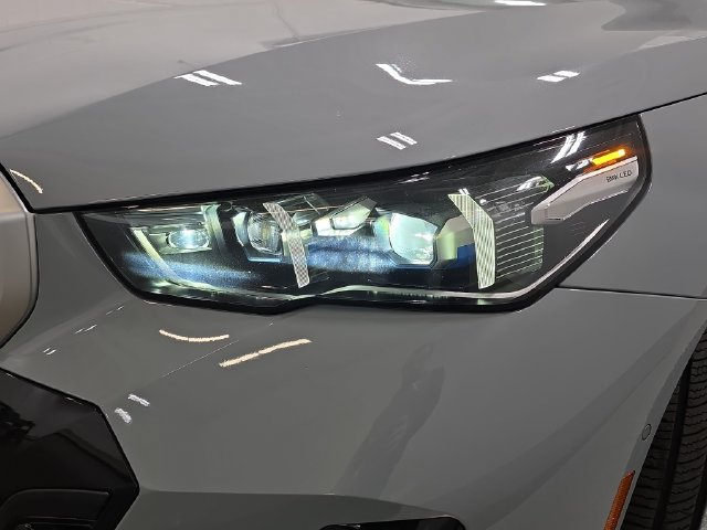 Certified 2026 BMW 530i xDrive w/ M Sport Package AWD/4WD image 25