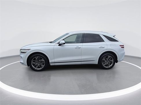 Used 2022 Genesis GV70 2.5T w/ Advanced Package image 4