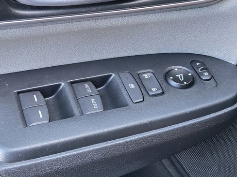 Used 2018 Honda CR-V EX image 17