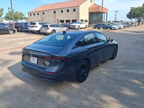 Used 2025 Honda Accord SE image 8