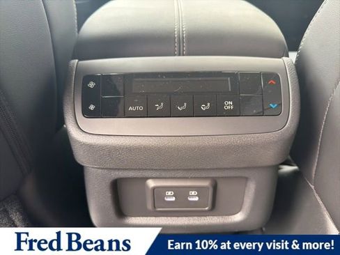 New 2026 Nissan Pathfinder SL image 11