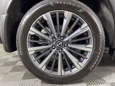New 2026 Nissan Pathfinder Platinum AWD/4WD image 16