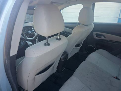 Used 2011 Chevrolet Cruze Eco image 12