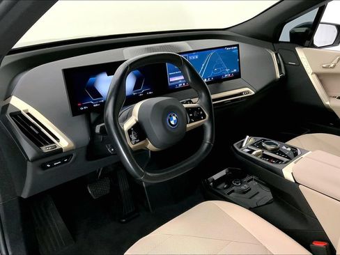 Used 2024 BMW iX xDrive50 AWD/4WD image 20