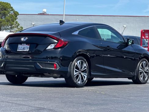 Used 2018 Honda Civic EX-L image 2